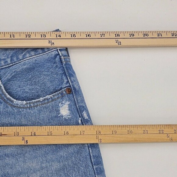 Levi's Premium 501 Crop Jeans In Ojai Ring Women's Size 27 Distressed High Rise - Picture 15 of 16